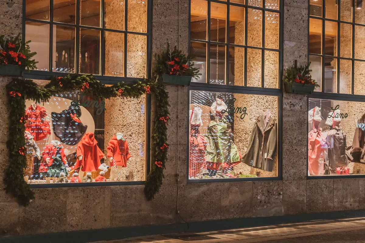 7 Marketing Ideas for Independent Shops During the Christmas Shopping Season
