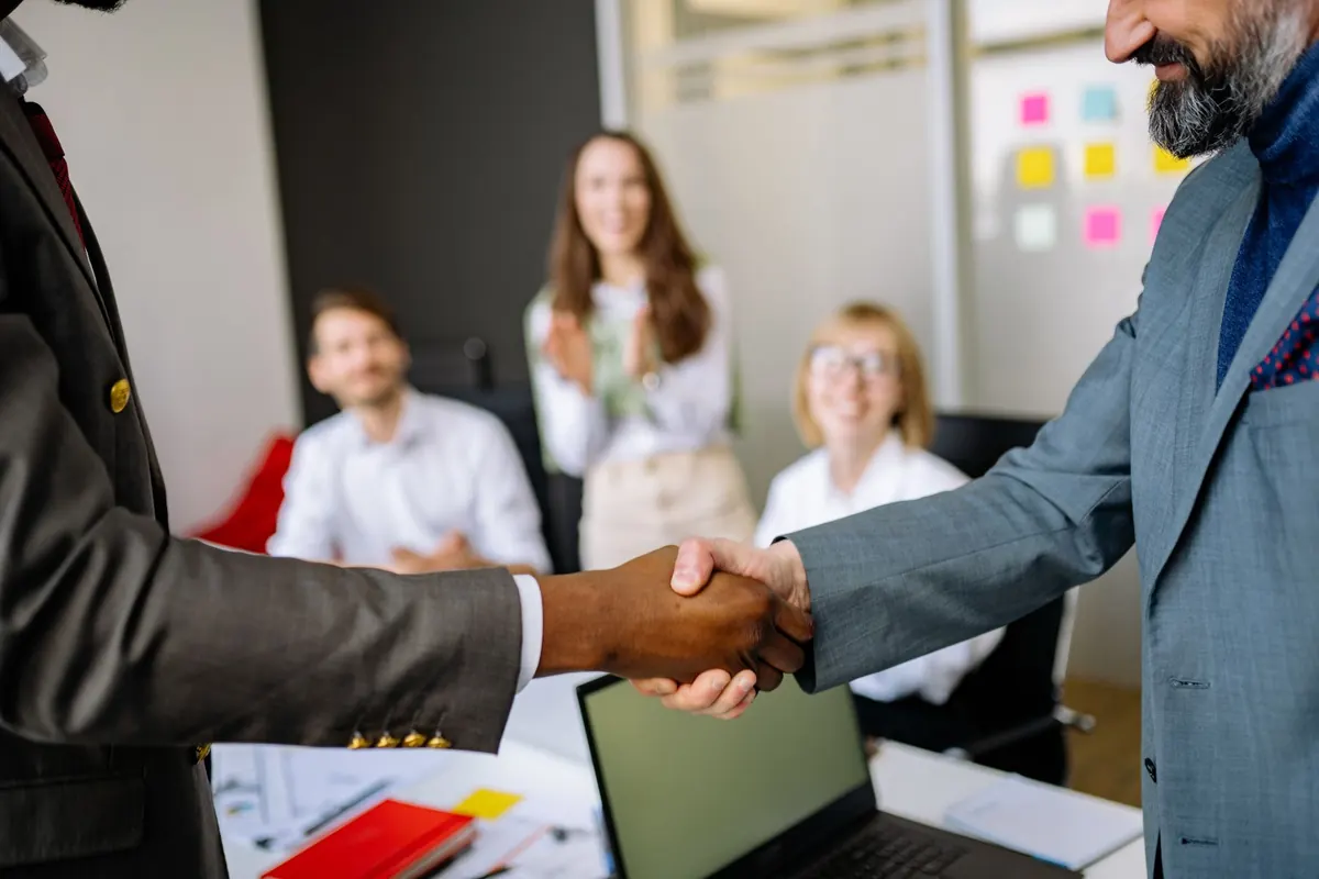 Should You Join a Chamber of Commerce? Pros, Cons, and Alternatives for Local Businesses